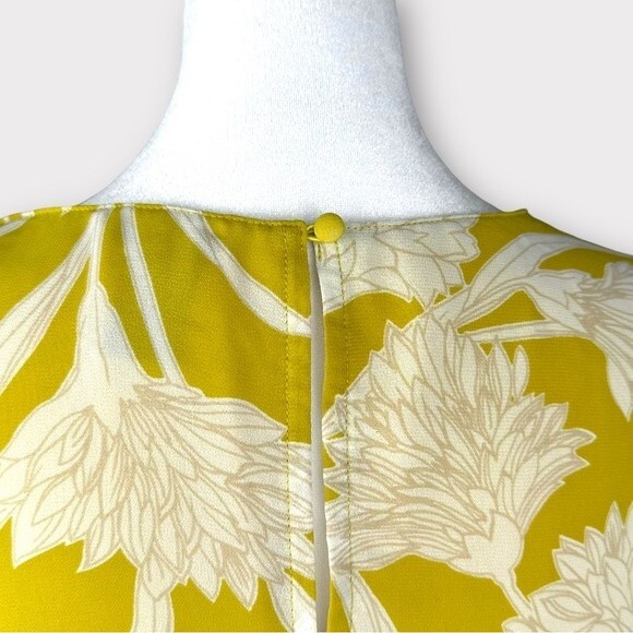 Ann Taylor Factory Long Sleeved Chartreuse Flowy Top - Size M - EUC - Picture 9 of 10